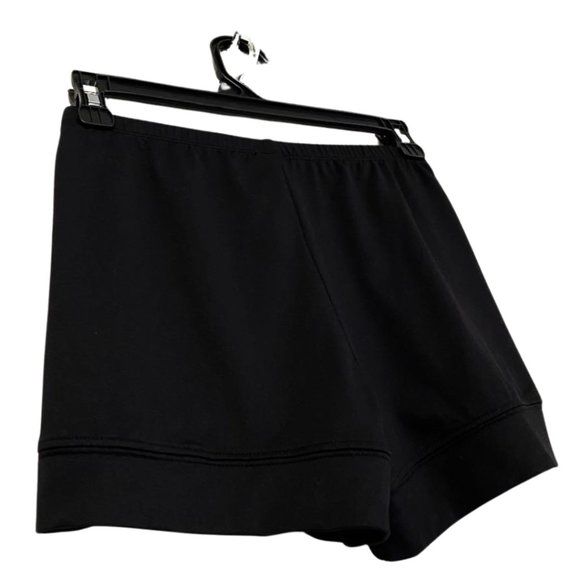 In Between Court and Sportswear Tennis Athletic Shorts - Size Medium - Picture 4 of 11